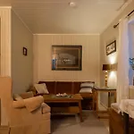 Prázdninový dům Anitas Waterfront Reine