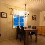 Prázdninový dům Anitas Waterfront Reine