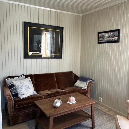 Anitas Waterfront Cabins *