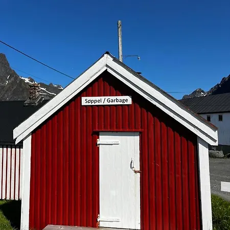 Anitas Waterfront Cabins Reine