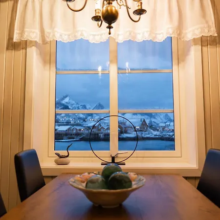 Anitas Waterfront Cabins Reine