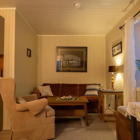 Anitas Waterfront Cabins Σπίτι διακοπών