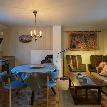 Anitas Waterfront Cabins Reine