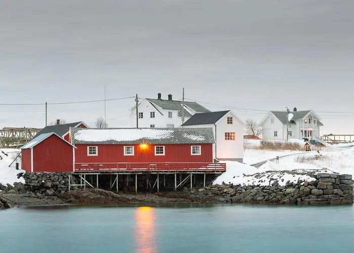 Anitas Waterfront Feriehus Reine