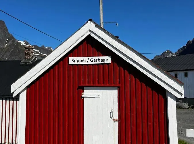 Anitas Waterfront Reine