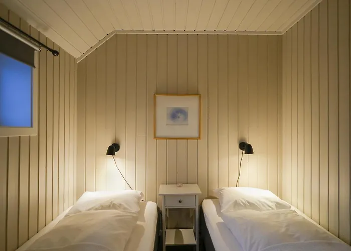 Anitas Waterfront Feriehus *