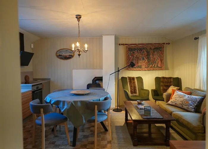 Anitas Waterfront Reine